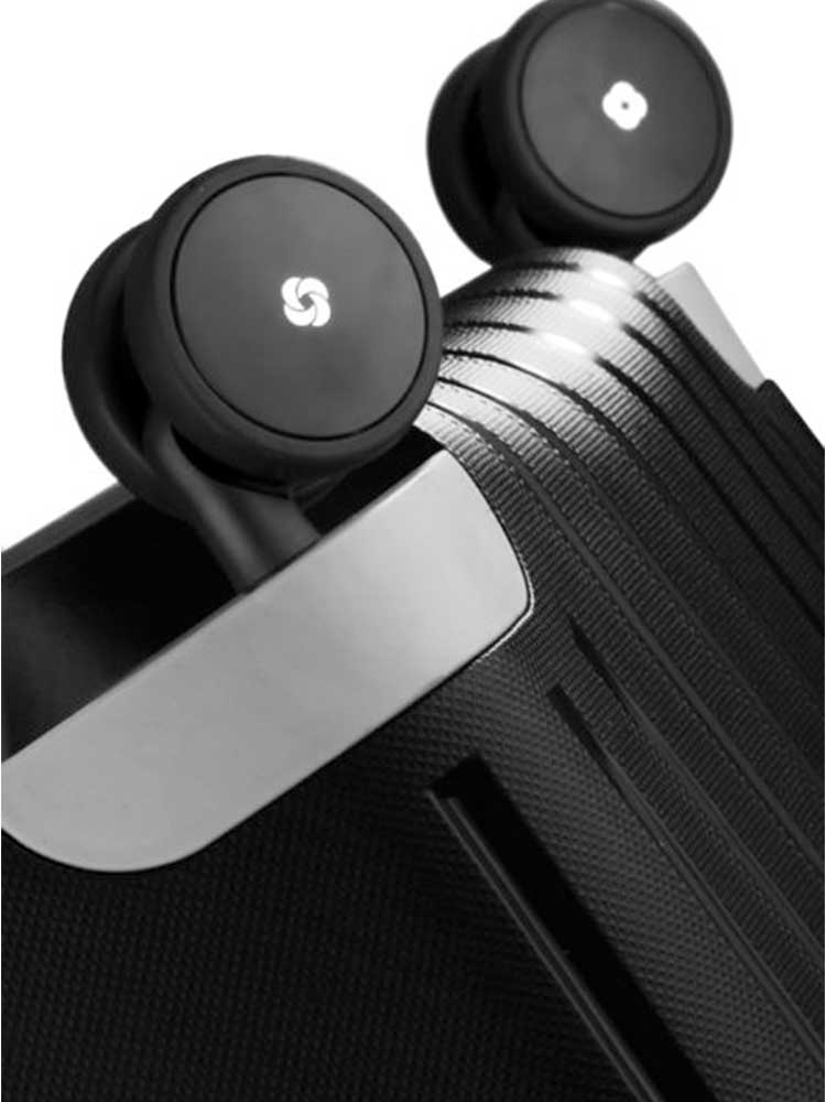 Samsonite S'Cure Medium 4 Wheel Trolley Case