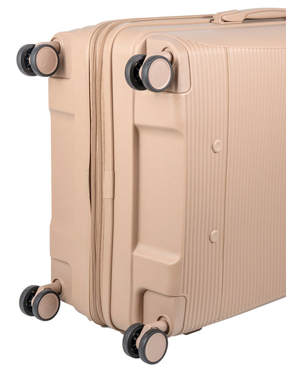 Cellini Qwest Medium 4 Wheel Trolley Case