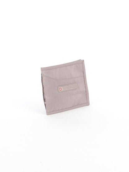 DC Triple Pocket Neck Pocket