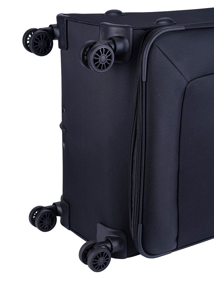 Voyager Istria Large 4 Wheel Trolley Case With TSA Lock