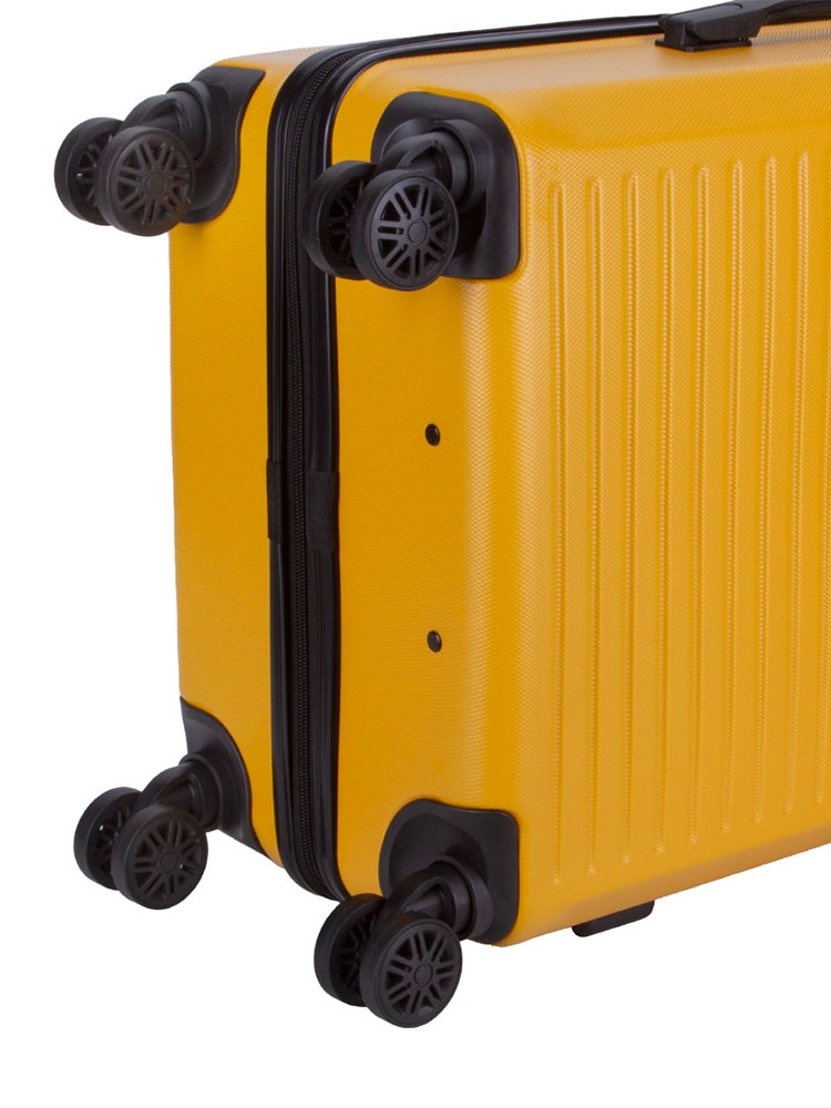 Voyager Mahe Medium 4 Wheel Trolley Case